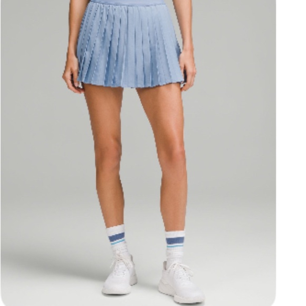 Lululemon pleated skirt